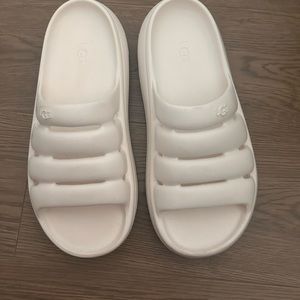 Ugg Slides